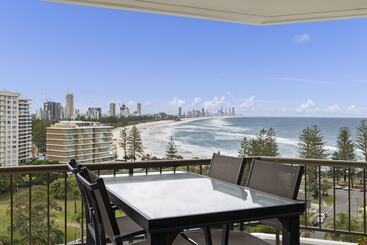 هتل Gemini Court Holiday Apartments