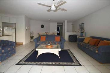 هتل Santorini Holiday Units