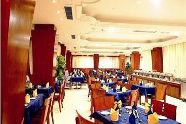 Safi Landmark Hotel & Suites