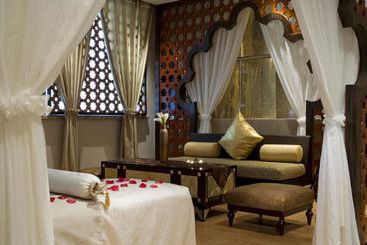هتل Conrad Urumqi