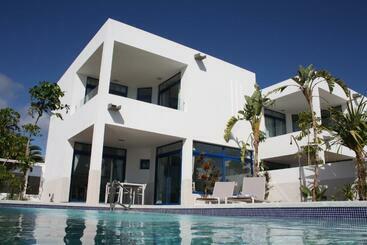 Villas De La Marina
