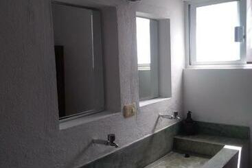 هاستل Hostal Jardin