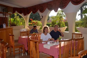 Sunset Hotel Entebbe