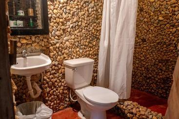 استراحتگاه Dominican Tree House Village