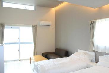 هاستل Gate Inn Nago