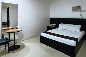 בית מלון כפרי Check Inn Bacolod By Reddoorz