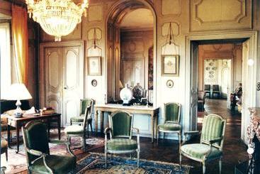 تختخواب و صبحانه Château De Sédaiges