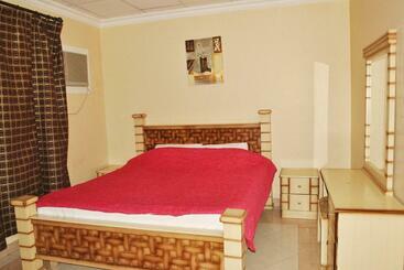 Golden Prince Hotel Al Salam