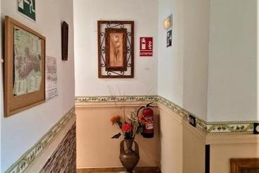 پانسیون Hostal Moraima