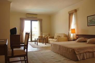 3s Beach Club Hotel