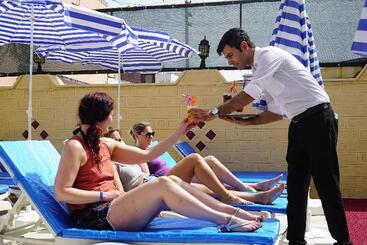 Hotel Kleopatra Sunlight