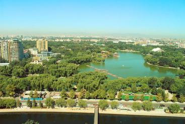 هتل Lake View