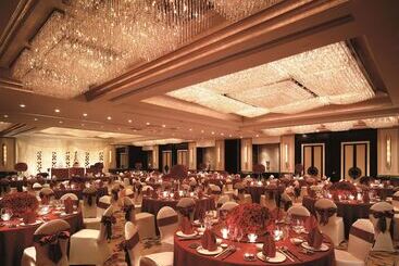 ホテル Shangri La Ningbo   The Three Rivers Intersection