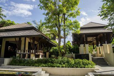 استراحتگاه Kirikayan Luxury Pool Villas & Suite