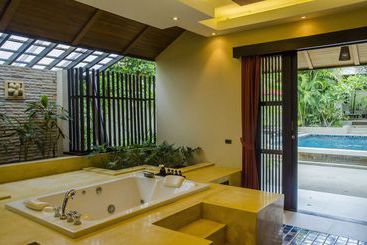 استراحتگاه Kirikayan Luxury Pool Villas & Suite