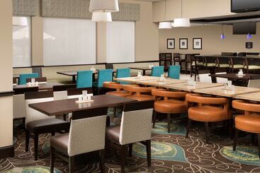هتل Hilton Garden Inn Winstonsalem/hanes Mall