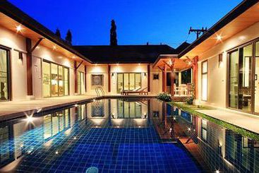 酒店 Two Villas Holiday Oriental Style Nai Harn Beach