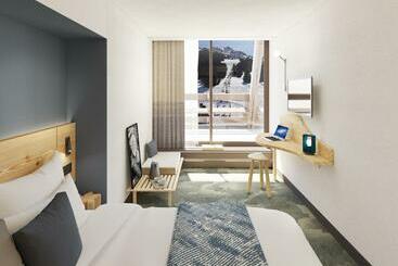 La Cachette, Friendly Hotel