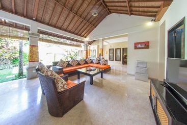 Asri Jewel Villas & Spa