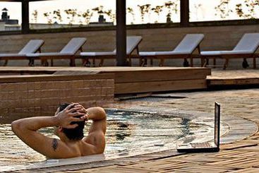 Galaxy Hotel - Shopping - Spa