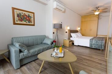 酒店 Akti Taygetos Conference Resort