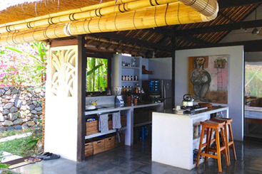 هتل Bloo Lagoon Village