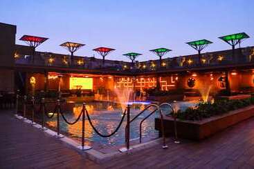 בית מלון כפרי Country Inn & Suites By Radisson, Sahibabad