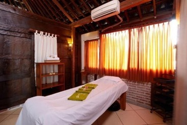 هتل Putu Bali Villa And Spa
