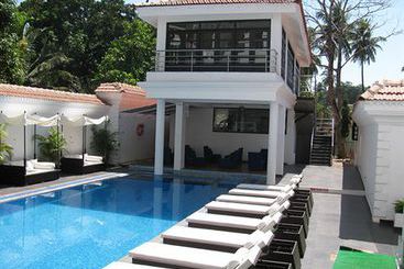 هتل Silver Sands Hideaway
