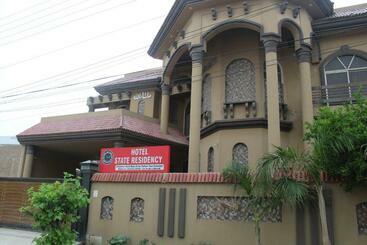تختخواب و صبحانه State Residency