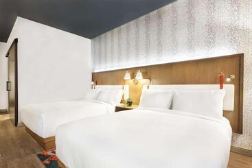 هتل Hyatt Centric Downtown Denver