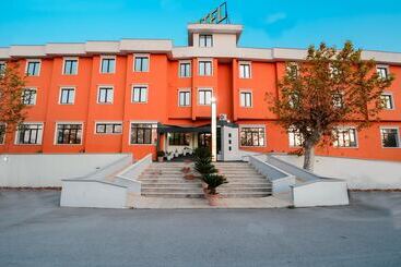 בית מלון כפרי Dei Platani