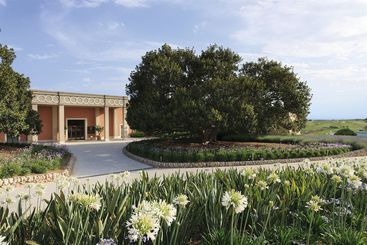 هتل Donnafugata Golf Resort & Spa