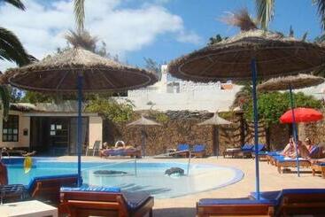 هتل آپارتمان Suite Marina Playa