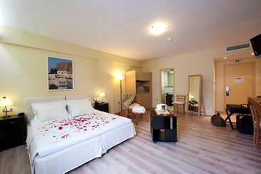 هتل Efplias  Apartments And Suites
