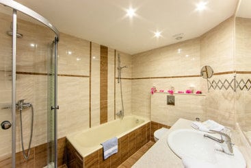 هتل Marianna Palace