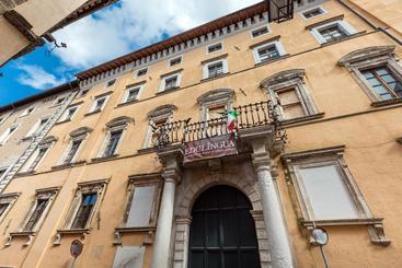 هتل Palazzo Servanzi Confidati