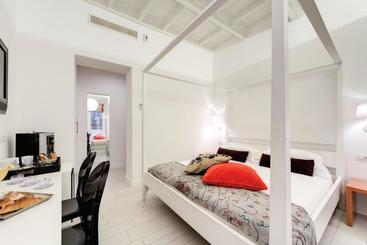 בית מלון כפרי Suites Pantheon Rome