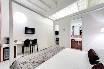 בית מלון כפרי Suites Pantheon Rome