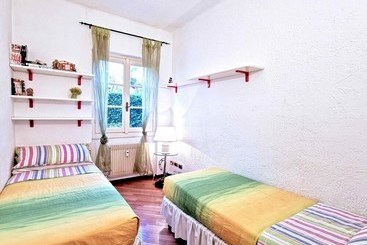 Gardenview 2 Swimming Pools Tennis Court Italian Lakes