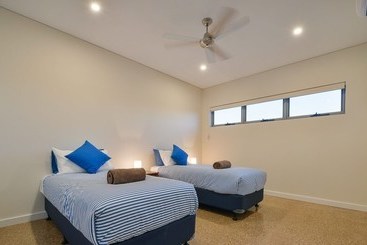 27 Kestrel Place