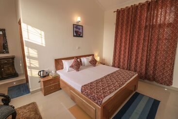 בית מלון כפרי Ved Varuna Ayurveda Sadan Rishikesh