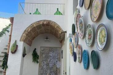 تختخواب و صبحانه Corte Largo Lauro Dimore & Spa