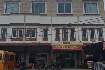 هتل Oyo 90529  Baruga Makassar