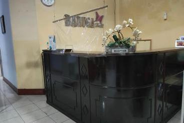 هتل Oyo 90529  Baruga Makassar