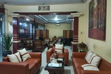 هتل Oyo 90529  Baruga Makassar