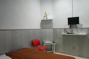 هتل Oyo 90529  Baruga Makassar