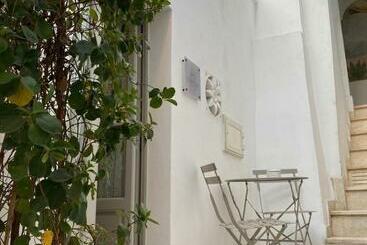 پانسیون Alcova Cellini Bell'italia