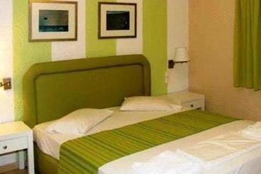 هتل Perla Apartments