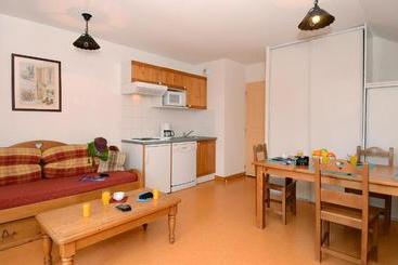 هتل Résidence Odalys Les Chalets De La Porte Des Saisons